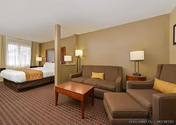 Hotel Comfort & Riverview Near Davenport And I-80